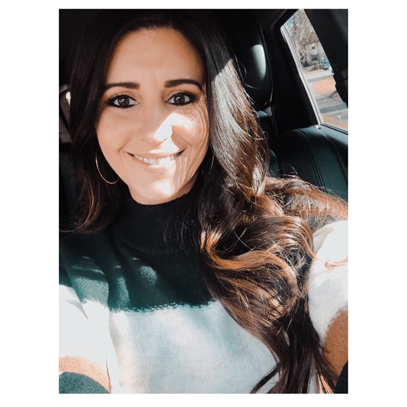 Meet your Posher, Christina - Picture 1 of 1